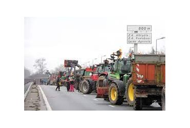 VOS QUESTIONS SUR&nbsp;:  les conséquences des blocages causés par les agriculteurs et qui ont entraîné des retards à la livraison.